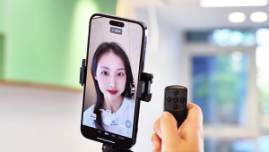 Selfie Stick with Face Tracking Bluetooth Remote Extendable Selfie Stick Tripod Stand with 360° Rotation Cell Phone Holder Q16 Q15 Q13