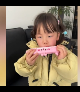 Oral organ childrens whistle harmonica baby specific playing instrument baby can play trumpet toy