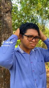 ROJAM HQ Minyak Rambut 90ml ( Menghitamkan dan Menyejukkan Kulit Kepala)