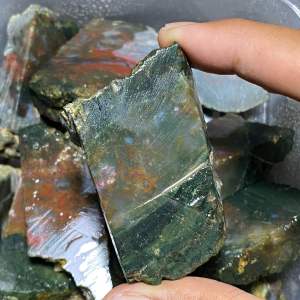 Bahan batu akik pancawarna klaweng / batu akik pancawarna klaweng motif lumut super / batu akik natural