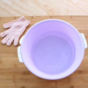 Đôi găng tay tắm bọt biển – sạch sâu mịn da -Găng tay tắm siêu bọt – tiết kiệm sữa tắm -Găng tay massage body – nhẹ nhàng loại bỏ da chết