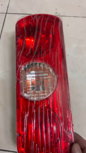Đèn hậu đèn lái xe tải THACO TOWNER 950 990 990kg có sẵn bóng  và jack loại tốtgắn như zin.