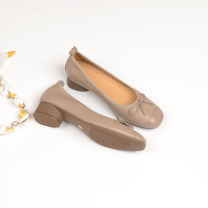 Soft Bottom Bow Detail Flat Shallow Mouth Round Toe Pumps Leather