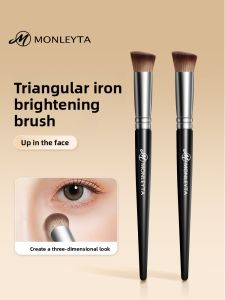MONLEYTA | Triangle Highlight Iron Brush Eye Face Brightening Under Eye Bags Fade Nose Wrinkle Seamless Concealer Contour Makeup Brush