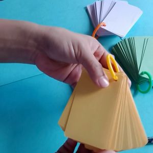 100 Pages Mini Kraft Paper Binder Colored Ring Memo Pads