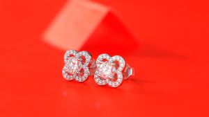 NO.12High quality new S925 silver earrings rush from the heart moissanite ear rings sell well wholesale of ear accessories