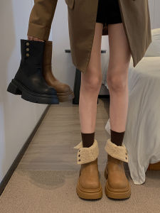 รองเท้าบู๊ทส้นสูงหนัง PU สำหรับผู้หญิง ฤดูใบไม้ผลิและฤดูใบไม้ร่วง รองเท้าบู๊ทส้นหนาสไตล์อังกฤษ บุขนแกะ บู๊ทสไตล์มาร์ติน รองเท้าบู๊ทแฟชั่น
