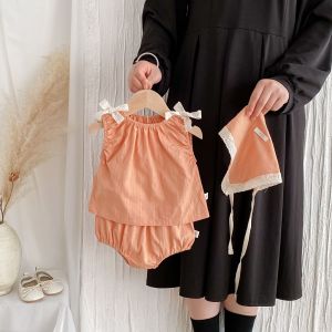 (ชุด + หมวก) ชุดเสื้อกล้ามและกางเกงขาสั้นสไตล์เกาหลีสำหรับเด็ก 3 ชิ้น สำหรับเด็กผู้หญิง