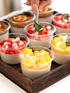 50Pcs Transparent Pudding Cup Ice Cream Cup Mini Dessert Plastic Container With Lid Dessert Cup
