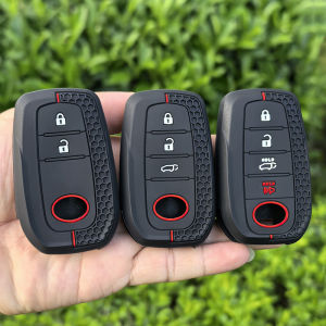 2026 Silicone Auto Remote Car Key Case Cover For Toyota CHR Hilux Fortuner Land Cruiser 200 Camry Corolla Crown RAV4 Highland