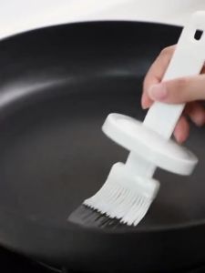 Kitchen Oil Brush Barbecue Oil Brush Convenient All-in-one Plastic Small Brush With Base Bottle And Lid 烧烤涂油刷一体式全包小刷子