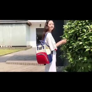 กระเป๋าเป้คุณแม่ ใบใหญ่จุได้เยอะ ใส่ของจุกจิลูก ใสขวดน้ำ ขวดนมได้ ขนาด 25x16x40 ซม.