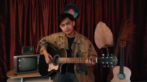 Gitar Akustik Elektrik Mandalika De TICCO Series DTS-01TY-BK: Panduan Lengkap