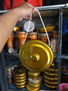 gong 20 cm plus pemukul
