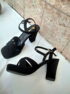 sepatu high heels wanita terbaru tinggi 11 cm