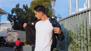 Jaket Bolak Balik Pria Parasit Premium Taslan Waterproof Distro Oenzie Keren