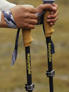 Trekking Pole Carbon Naturehike Light Trail 5 CNK2550DS017 Treking Tongkat Gunung Karbon Tracking Hiking Pendakian