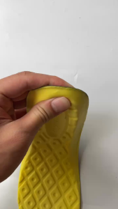 Lót Giày TENG DAY - Bơm EVA Êm CHân Mềm Mại - Chiều Cao 2.5cm - Trên Lót Màu Đen Dưới Vàng