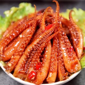 Spicy Dry Octopus Tentacles Ready-to-Eat Snack Hand-Torn Mushroom Grilled Seafood Leisure Crunchy Tasty Treat from Weihai Shandong