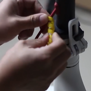 Spiral Pelindung Kabel 8mm x 1 Meter Untuk Perapi Kabel Sepeda Motor Panel Listrik Bikin Instalasi Lebih Rapi Dan Profesional