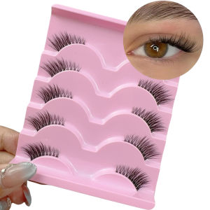 Wispy Half Lashes for 5 pairs Natural Volume and Curly Look - Perfect for Daily Dating and Party Makeup