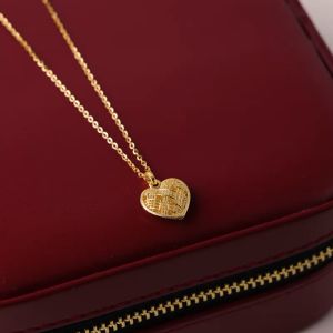 CHOW SANG SANG 周生生 MINTYGREEN 999.9 24K Gold Dainty Gold Heart-shaped Necklace for Women Size 47cm 95700N Price-by-Weight 4.49g Gold