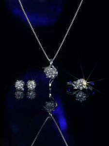 LOVETIA Set Perhiasan Moissanite Anting Perak 925 Sertifikat GRA BTTZ002