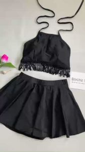 Đồ bơi nữ Bikini SG đi biển yếm màu trơn đen tua rua phối váy xòe phong cách Hàn Quốc