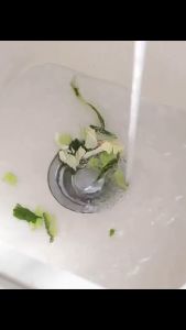 Kitchen Sink Strainer Food Catcher Trash Sink Organizer Food Strainer Holder Sink Caddy for Dish Rags Brush Soap Scrubber with Auto Drain