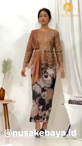 Setelan Kebaya Selendang Set Rok Span Batik / Set Kebaya Brukat Tille Bordir Mutiara / Stelan Kebaya Wisuda Modern Jumbo Warna Gold Rode Gold silver marun dusty milo navy hijau botol / Kebaya Pesta Kondangan Murah Terbaru Terlaris ( Ceruty ) Nusa Kebaya