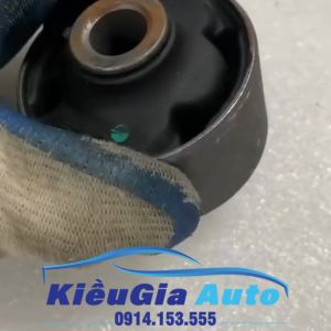 Cao su càng A to Hyundai Verna 2006-2010