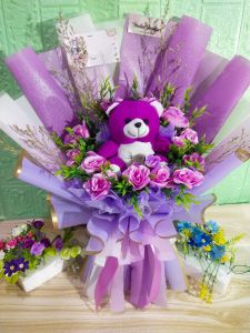 buket wisuda tabur bunga.