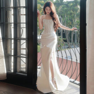 เรียบหรู สไตล์ฝรั่งเศส ไม่มีสาย ผ้าซาติน งานแต่งงาน เดรส เรียบง่าย แต่เจ้าสาวที่หรูหรา ชุดราตรี เทเลอร์สําหรับทางเข้าอันยิ่งใหญ่และแขกต้อนรับ