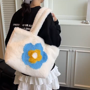 SEA YADOU  กระเป๋าถือขนนุ่มลายดอกไม้ ขนาดใหญ่ เหมาะสำหรับใช้ในชีวิตประจำวันและเดินทาง ดีไซน์แนวสตรีทแฟชั่น