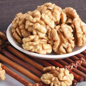 Roasted and Peeled Walnut Nuts 500g