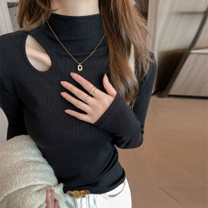 MiiOW | Áo len dệt kim cổ cao màu trắng cho nữ mùa thu đông thiết kế khoét lỗ ôm vừa vặn Áo thun thời trang ngoài trời thường ngày