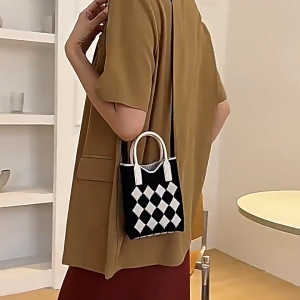 กระเป๋าใส่โทรศัพท์มือถือสไตล์เกาหลีแบบใหม่ กระเป๋าสะพายข้างแฟชั่นลายการ์ตูนน่ารักสำหรับนักเรียน【VibeShop】