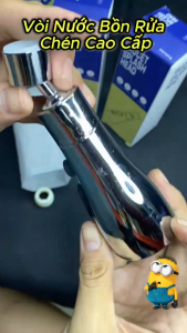Đầu vòi rửa bát cao cấp xoay 360 độ thiết kế tăng áp lực nước với 3 chế độ rửa chén