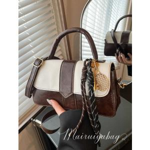 Elegant Retro Style Crossbody Bag Womens Shoulder Bag Versatile Vintage Design Spring Summer Fashion Small Square Handbag