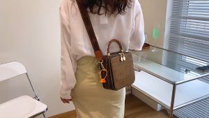 Tas Selempang Wanita Model Kotak Kekinian Import Kualitas Import WS - FJ 25