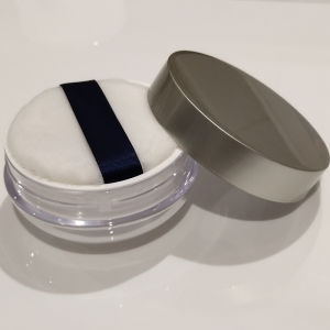 Large Capacity Pearl Honey Loose Powder Split Box with Mirror Can Hold Large Sponge Elastic Net No Powder Leakage Makeup Brush