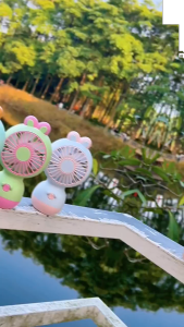 EFHL0779 Kipas Tangan Mini Karakter Kipas Angin USB Cas Ulang Bisa Di Genggam Dan Duduk