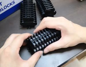 E/UK E1 35mm C45 Din Rail Terminal Block End Stopper Clamp E-UK E/JUK EW-35 TBR-F UK2.5B