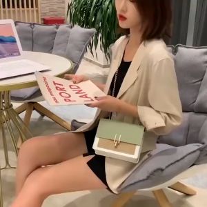 Túi Xách Nữ Đẹp (Túi Đeo Chéo) Thời Trang Hàn Quốc Khóa Chữ Y Họa tiết Sọc Chìm - Mã XT002