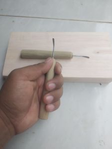 pencukil biji kacang mete