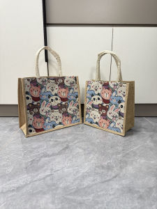 กระเป๋าผ้าใบ กระเป๋าถือผู้หญิง ความจุขนาดใหญ่ กระเป๋าถือแบบ Tote สำหรับเดินทางและใช้ในชีวิตประจำวัน กระเป๋าผ้าใบแบบพิมพ์ลายการ์ตูน