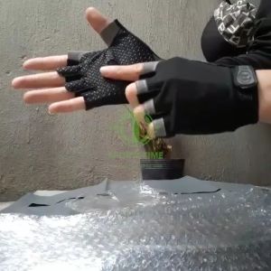 Găng tay tập gym bao tay chơi thể thao đạp xe thoáng khí chống trượt Huwai - Găng tay gym hỏ ngón