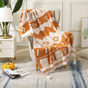 Nordic Style Luxurious Multi-Use Blanket