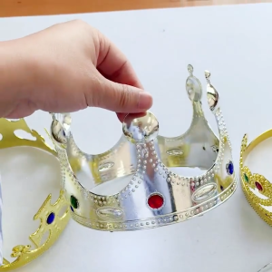 VitaStoree Mahkota Pangeran Plastik Kaisar Dekorasi Pesta Putri Kaisar