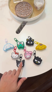 SANRIO AND FRIENDS STRESS RELIEF FIDGET CLICKER KEYCHAIN HELLO KITTY KUROMI CINNAMOROLL